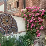 Holiday home Vives Les 4 Ch Arques-la-Bataille
